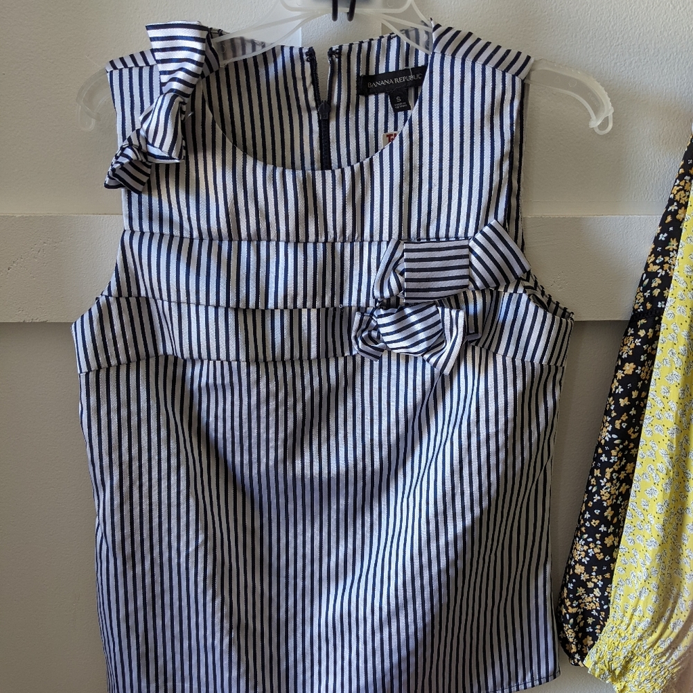 Banana Republic Sleeveless Blouse.